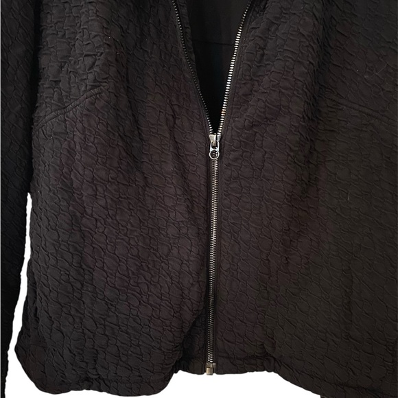 Lululemon zip-up - Picture 4 of 9